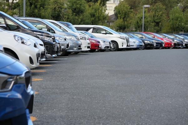 レンタカーで普通車を借りる